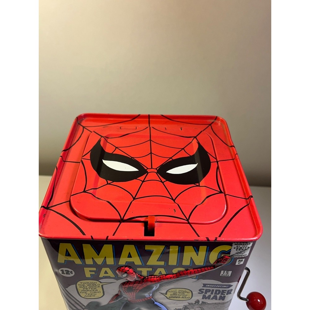 Spiderman Jack in the Box Musical Wind-Up Amazing Fantasy Cover #15 Schylling - Picture 6 of 11